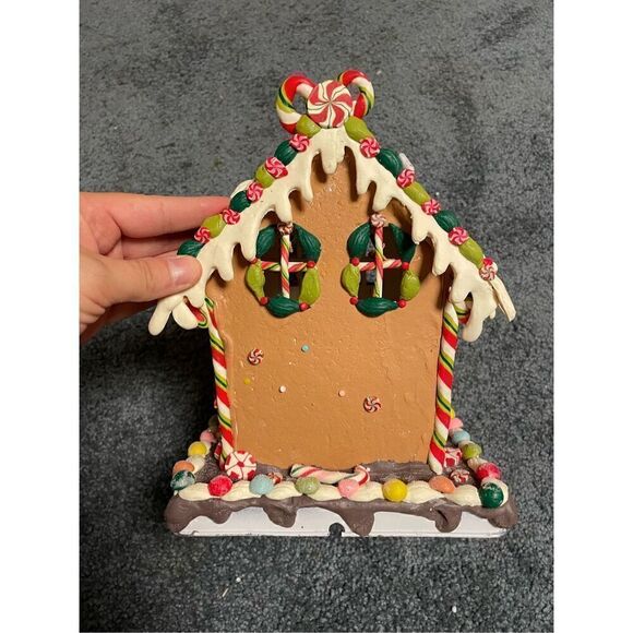 Kurt Adler 8 5/8-Inch Claydough and Metal Candy House with C7 UL Lighted - Picture 6 of 8